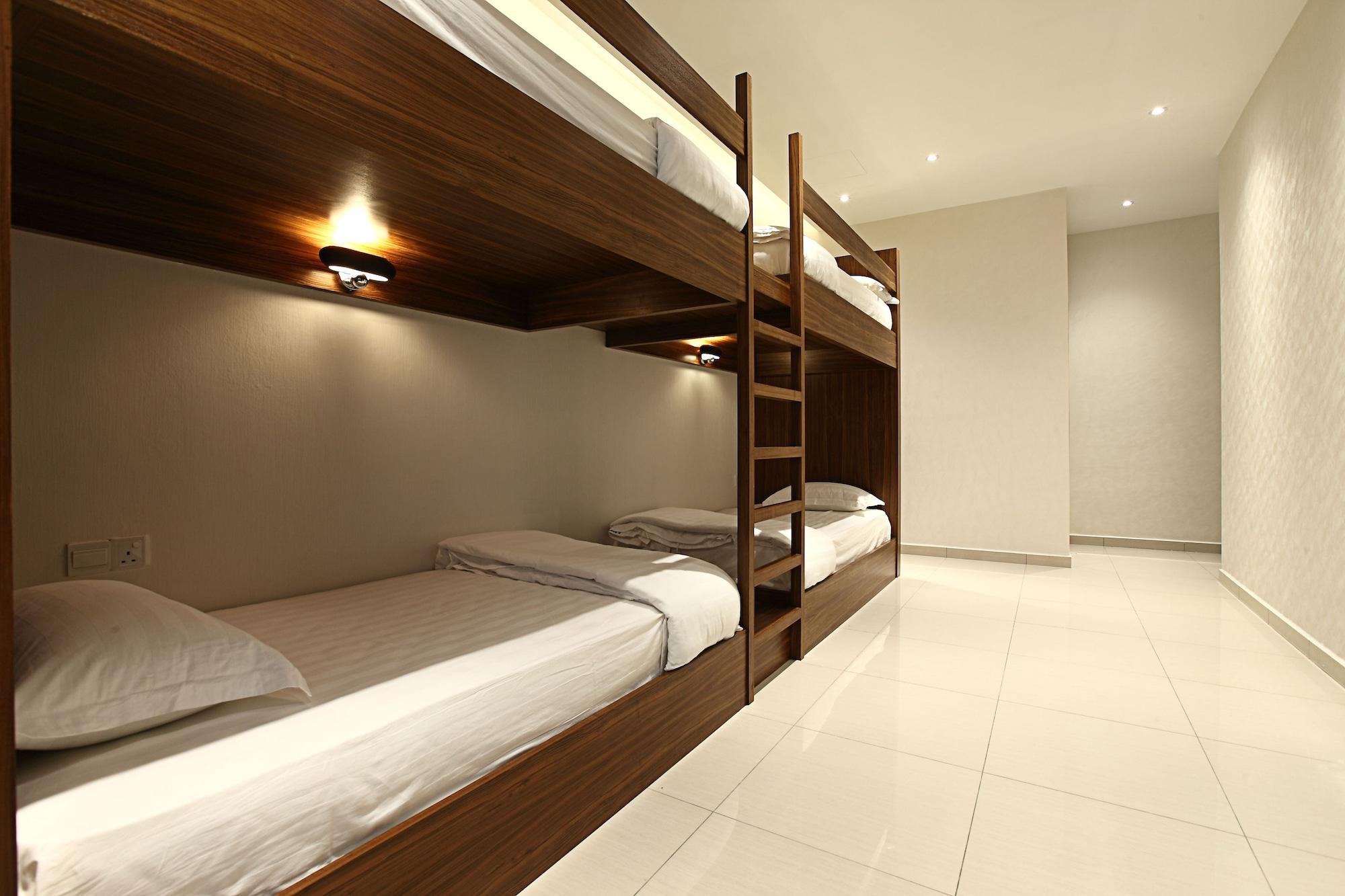 Sri Enstek Hotel Klia, Klia 2 & F1 Сепанг Екстериор снимка