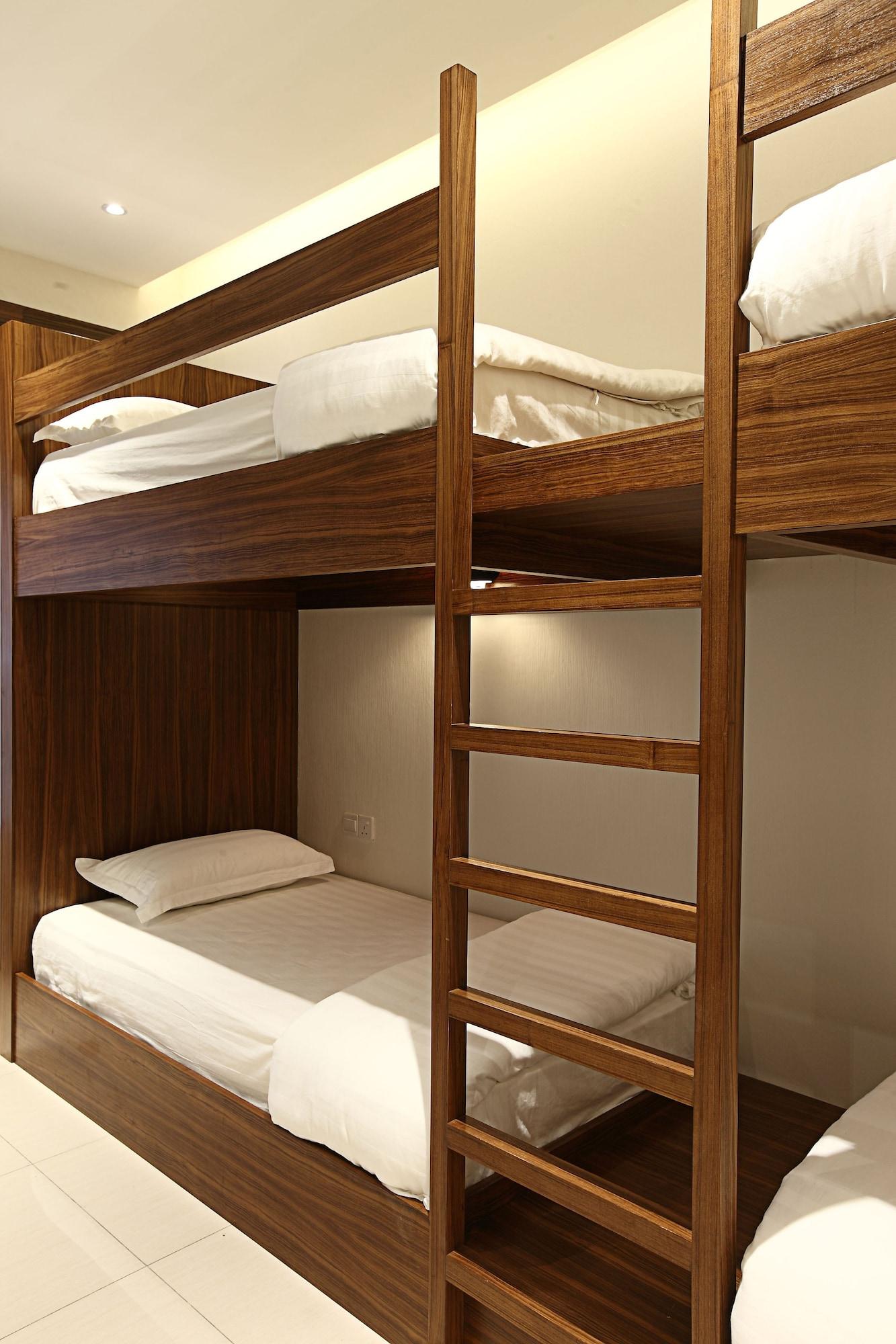 Sri Enstek Hotel Klia, Klia 2 & F1 Сепанг Екстериор снимка