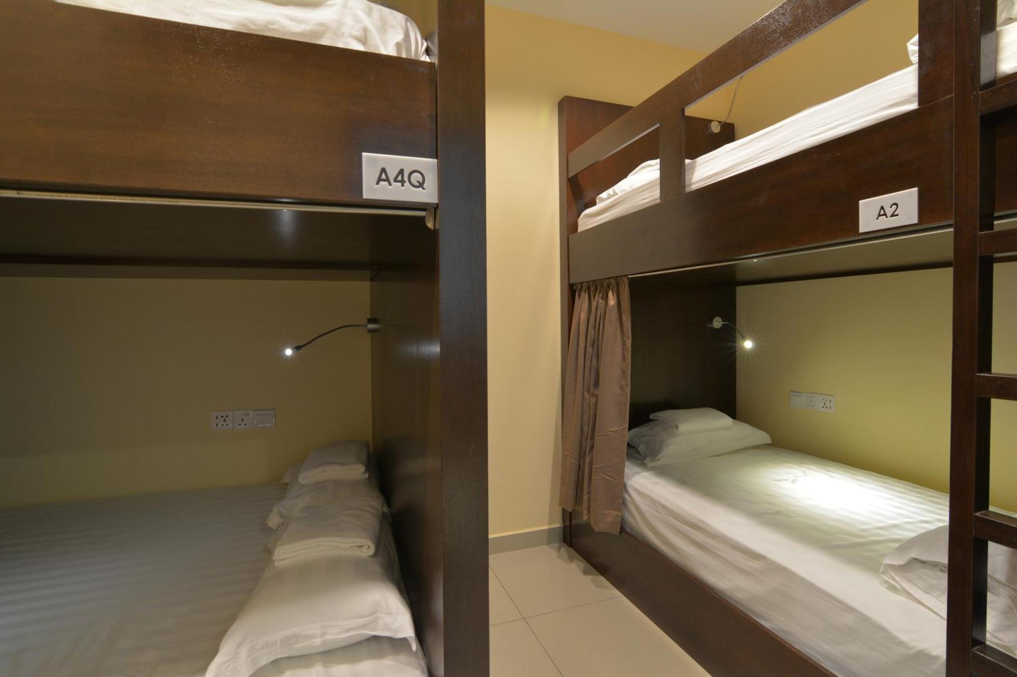 Sri Enstek Hotel Klia, Klia 2 & F1 Сепанг Екстериор снимка