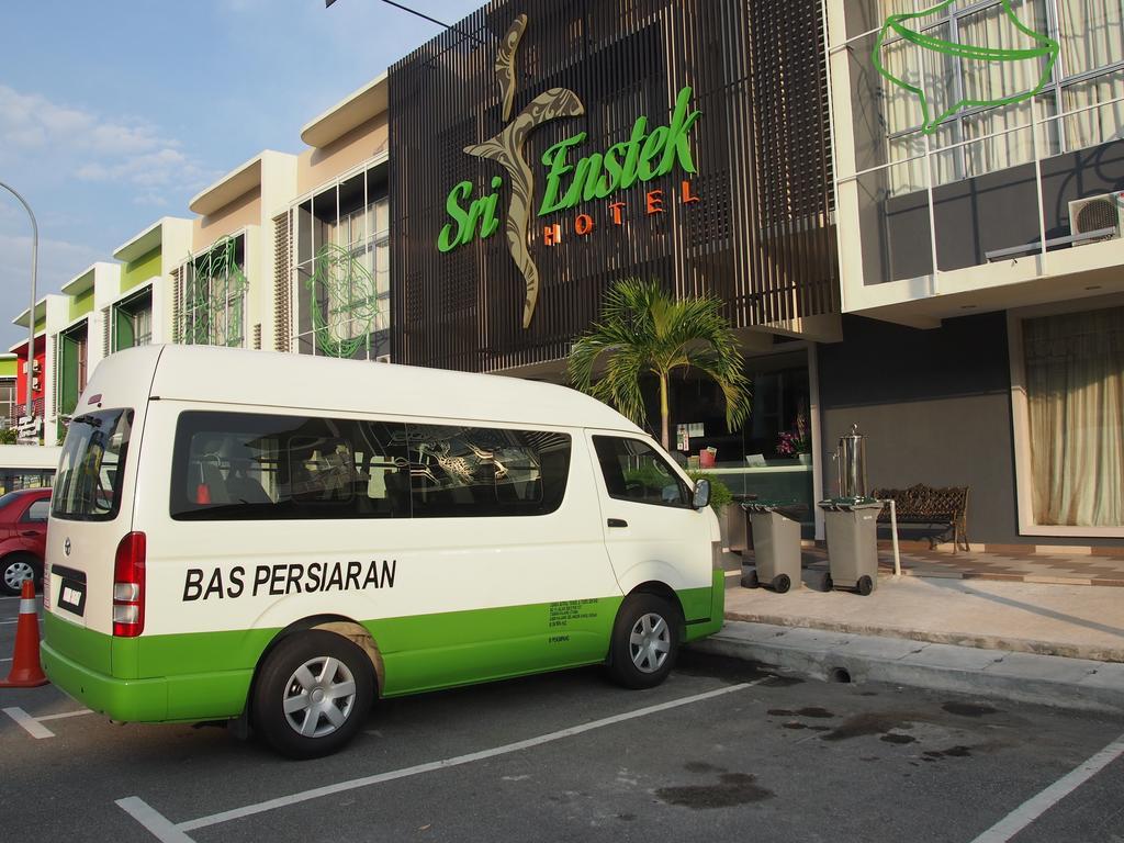 Sri Enstek Hotel Klia, Klia 2 & F1 Сепанг Екстериор снимка