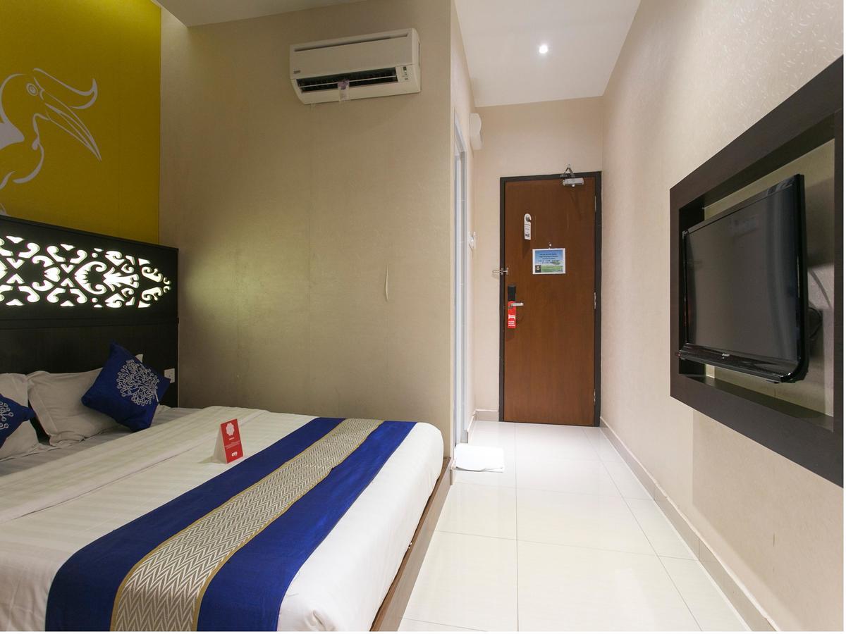 Sri Enstek Hotel Klia, Klia 2 & F1 Сепанг Екстериор снимка