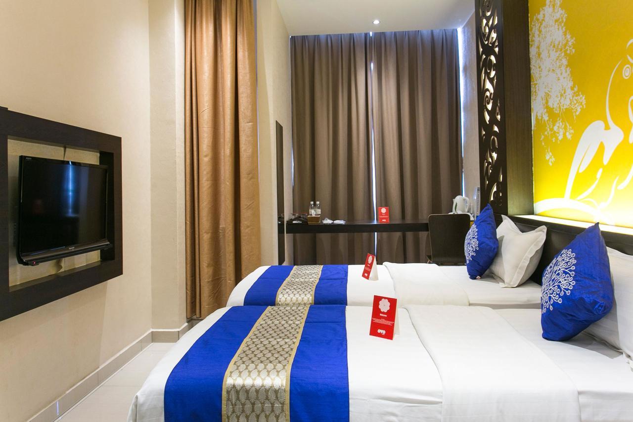 Sri Enstek Hotel Klia, Klia 2 & F1 Сепанг Екстериор снимка