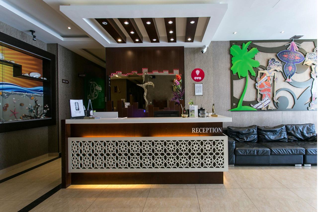 Sri Enstek Hotel Klia, Klia 2 & F1 Сепанг Екстериор снимка