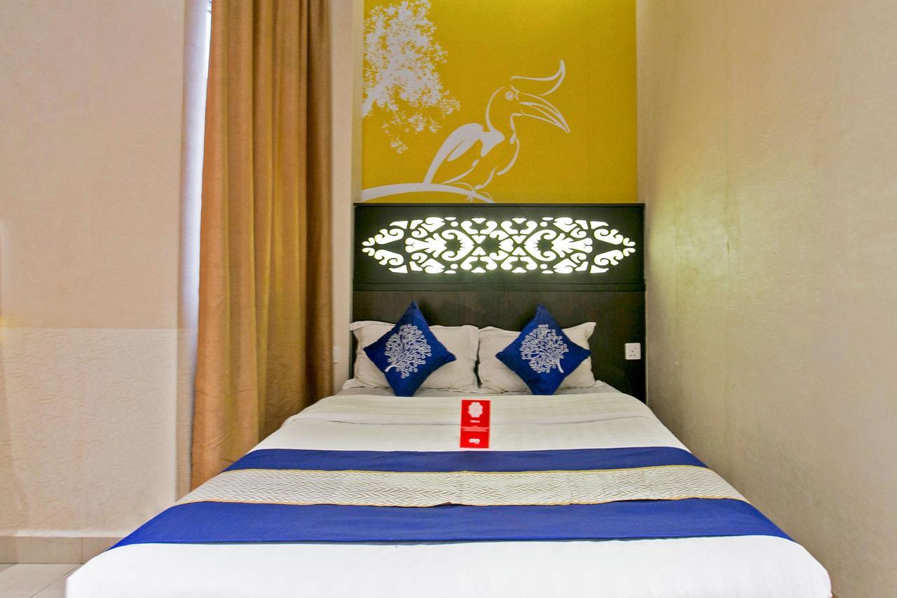 Sri Enstek Hotel Klia, Klia 2 & F1 Сепанг Екстериор снимка