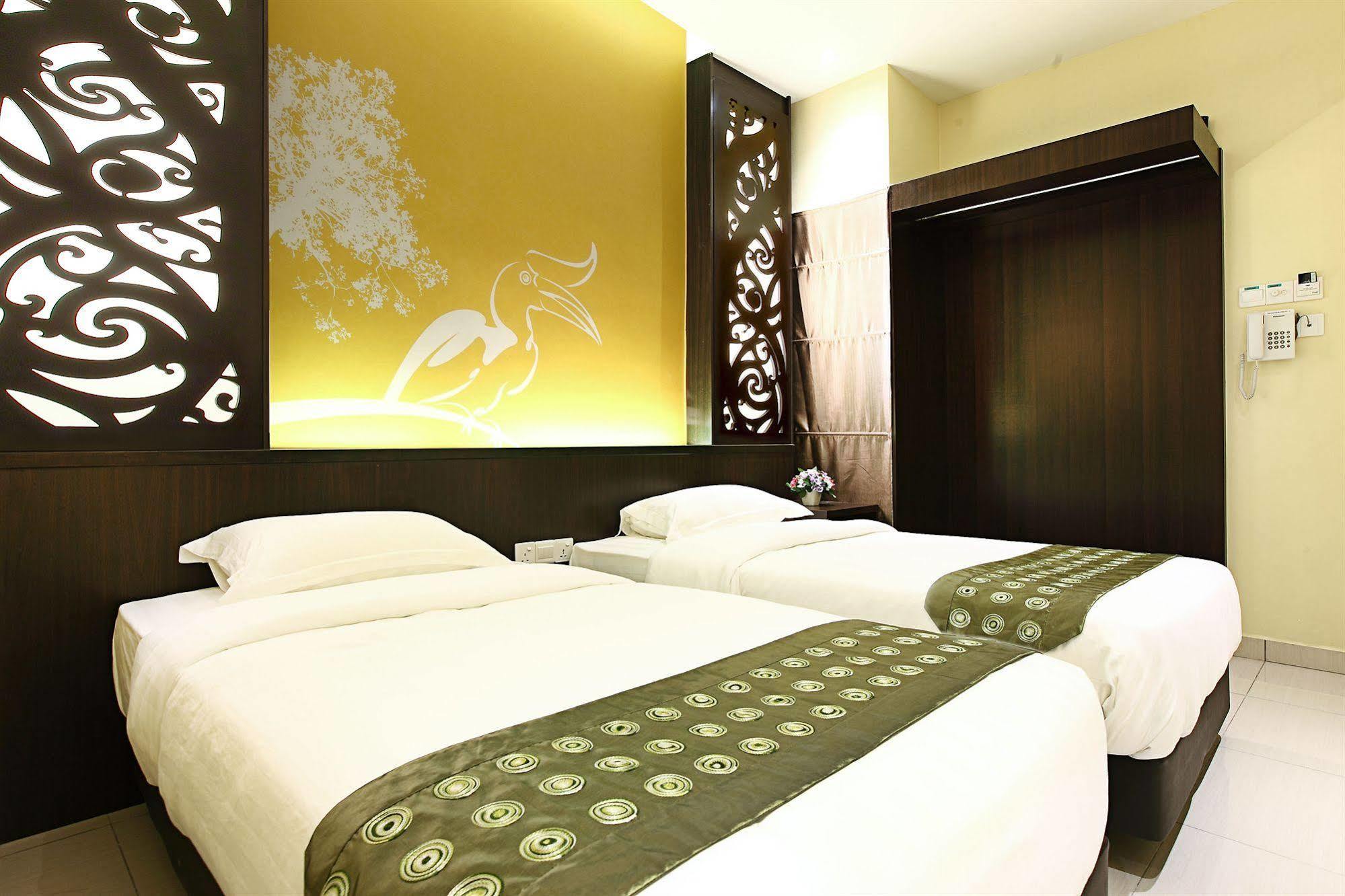 Sri Enstek Hotel Klia, Klia 2 & F1 Сепанг Екстериор снимка